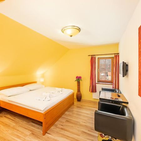 Hotel U Martina - Kocabka Рожмберк-над-Влтавой Экстерьер фото